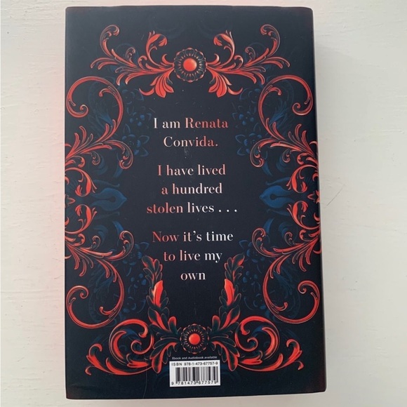 Incendiary Zoraida Cordova Fairyloot Special Edition Signed - Picture 2 of 6